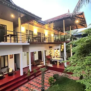  Bed & Breakfast Marari Charlys
